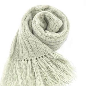 Белый шарф, фактурная вязка