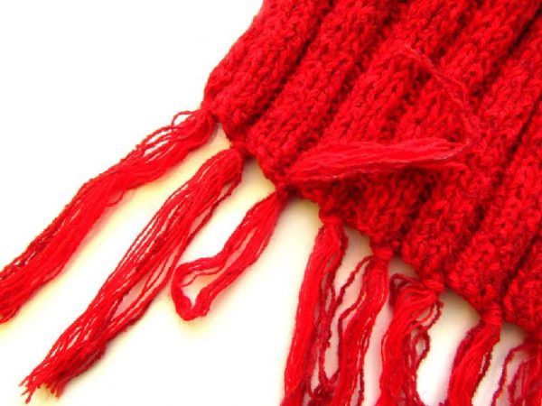 Красный шарф, фактурная вязка